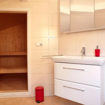 別荘 Daenische Ferienhaeuser Am Salzhaff Haus Pacific インゼル・ペール