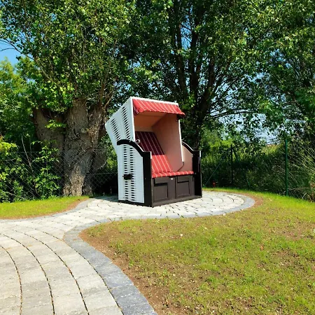 別荘 Daenische Ferienhaeuser Am Salzhaff Haus Pacific インゼル・ペール